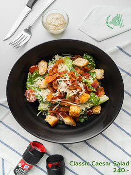 Fresh Classic Caesar Salad with Homemade Dressing
